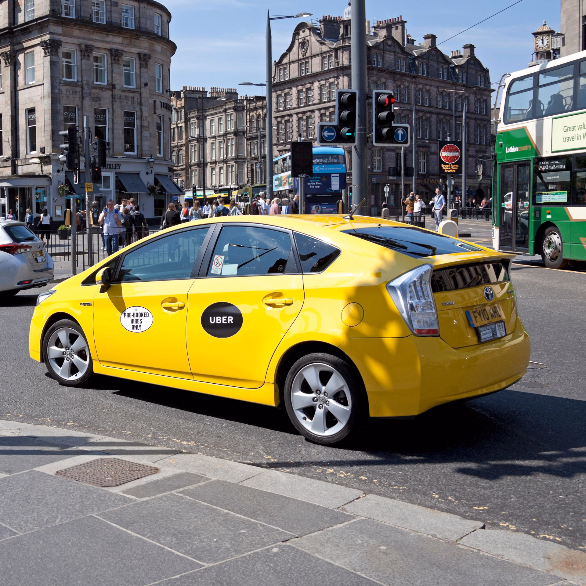 What happened to Central Taxis in Station Approach?