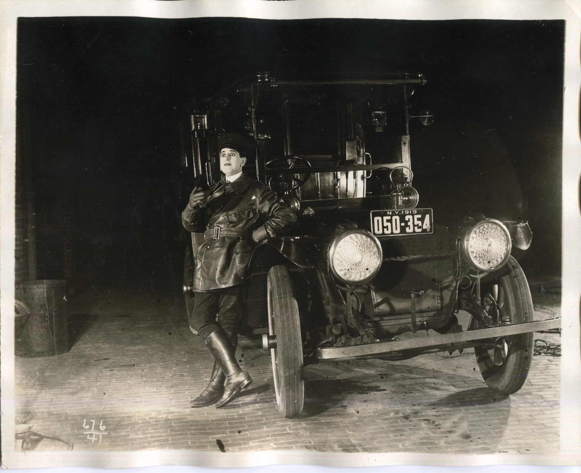 Who is 1919 taxi & minibus?