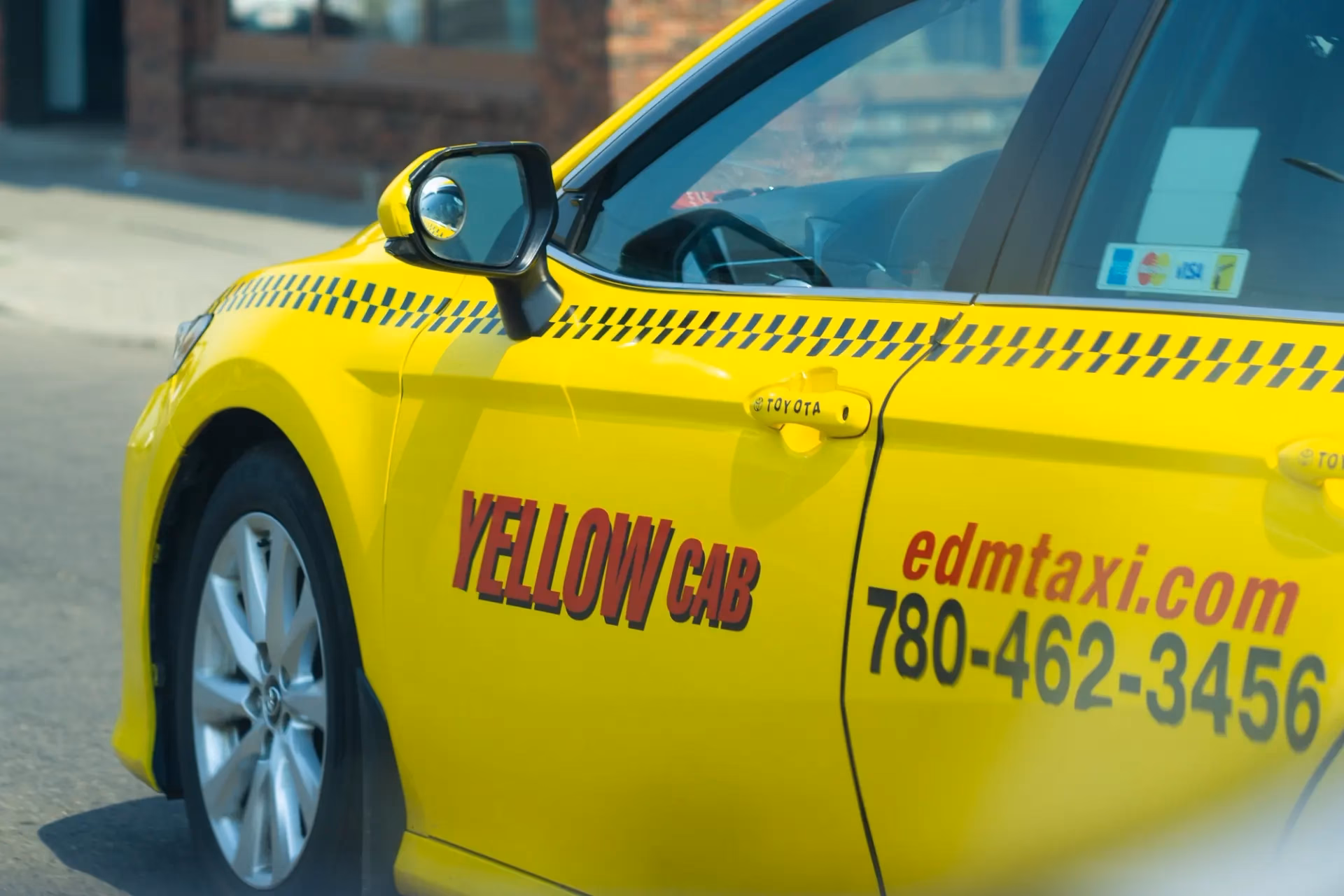 Can you get a taxi in Edmonton with a wheelchair?