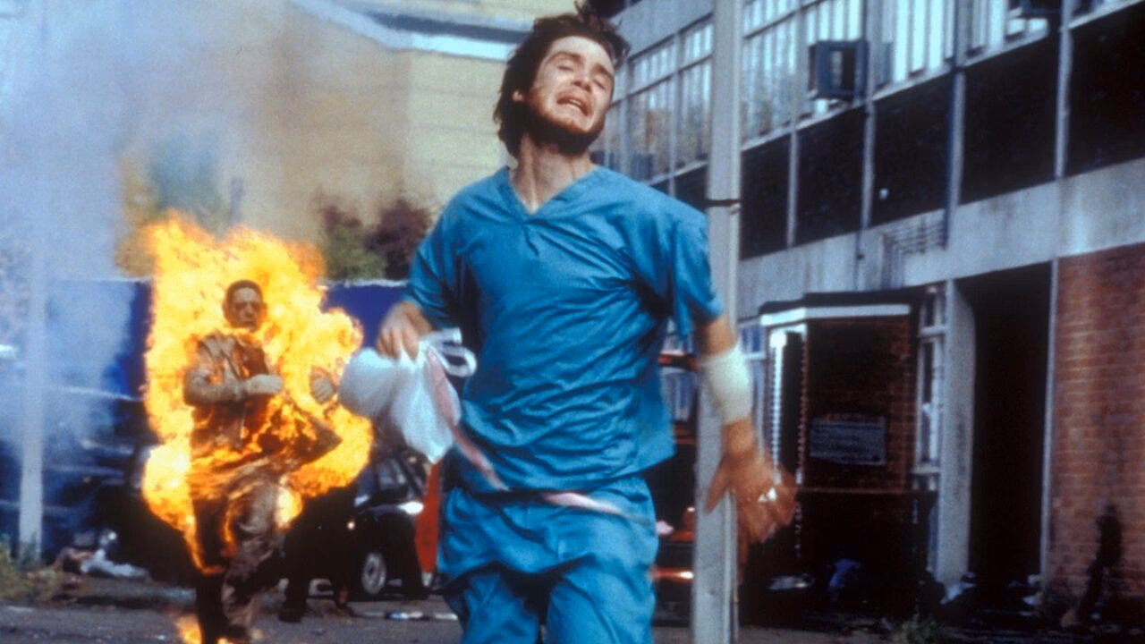 What was the purpose of 28 days later's bridge scenes?