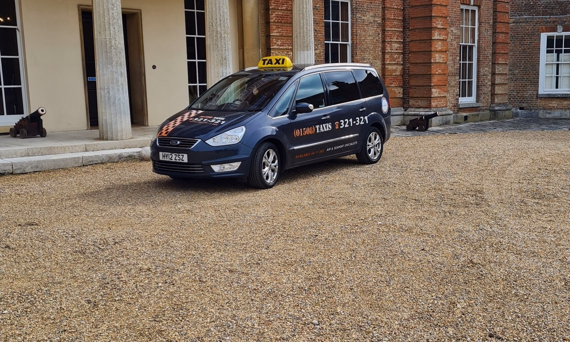 How do I book a travel connection with Loddon cars?