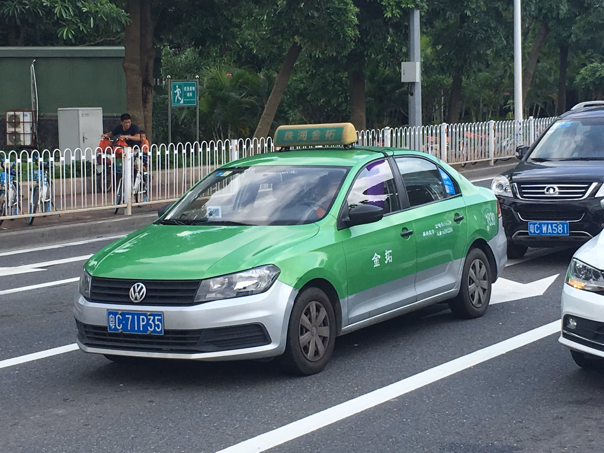 Who is taxi Christophe?