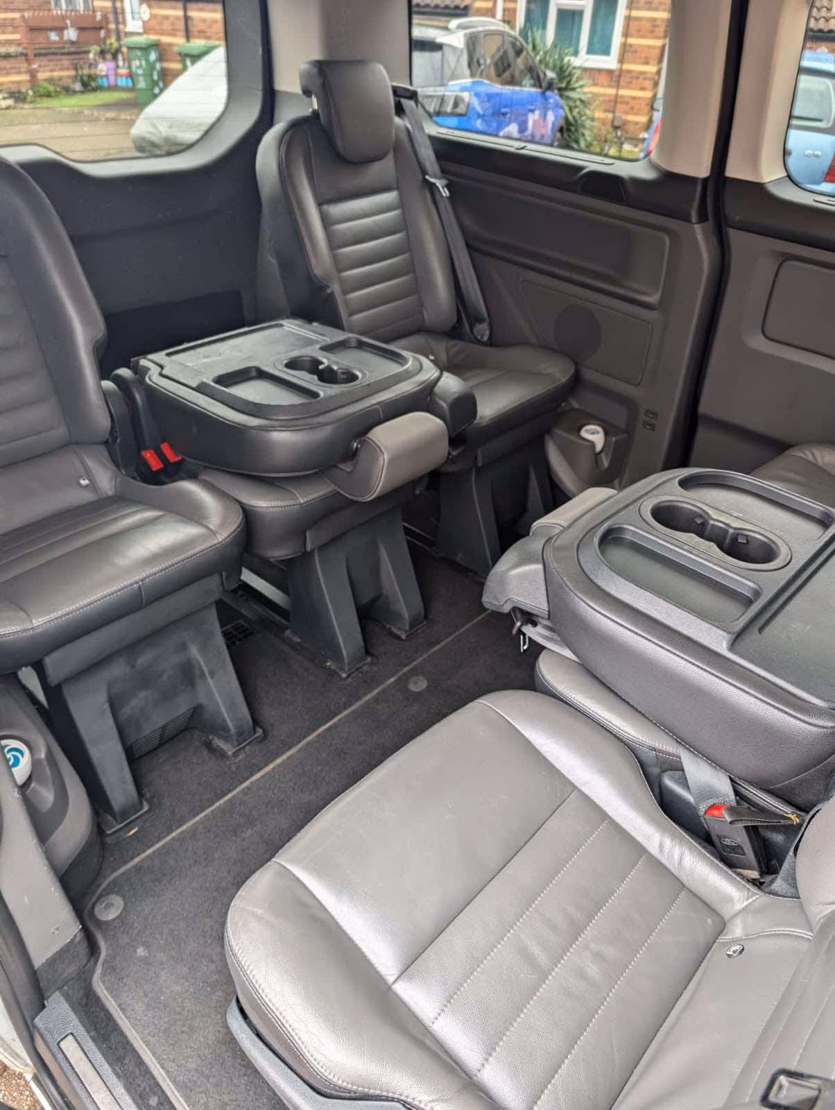 What size minibus should I buy in Grimsby?