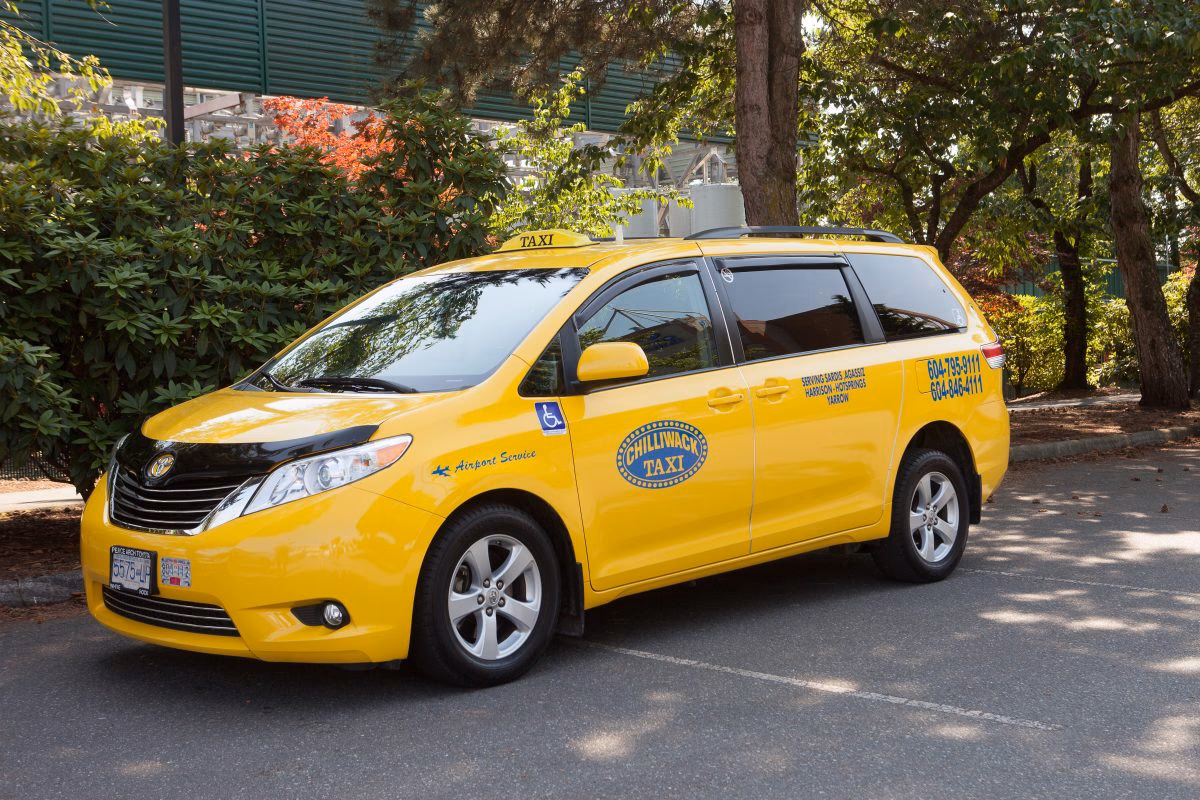 How much is a bus from Abbotsford Airport to Chilliwack BC?