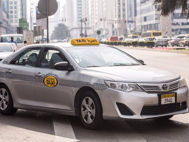 How many small cars are there in Abu company?