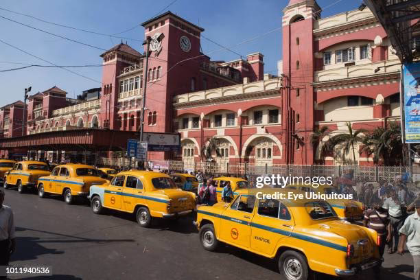 How to hire cabs in Howrah?