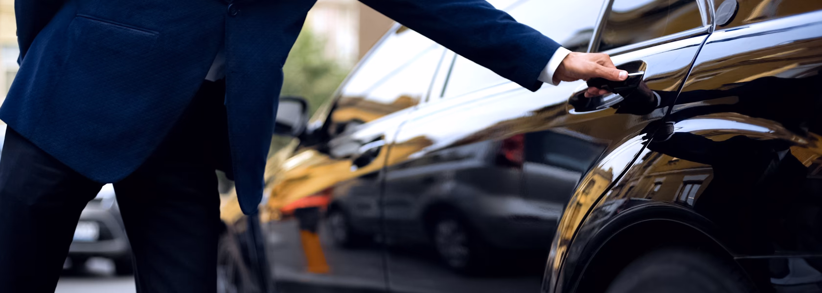 Where can I find Ace mini cabs in Northwood?