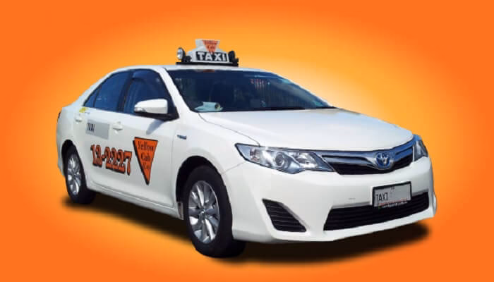 How do I find a reliable yellow cab or maxi taxi?