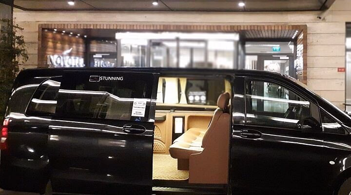 What services are available at Istanbul Airport?