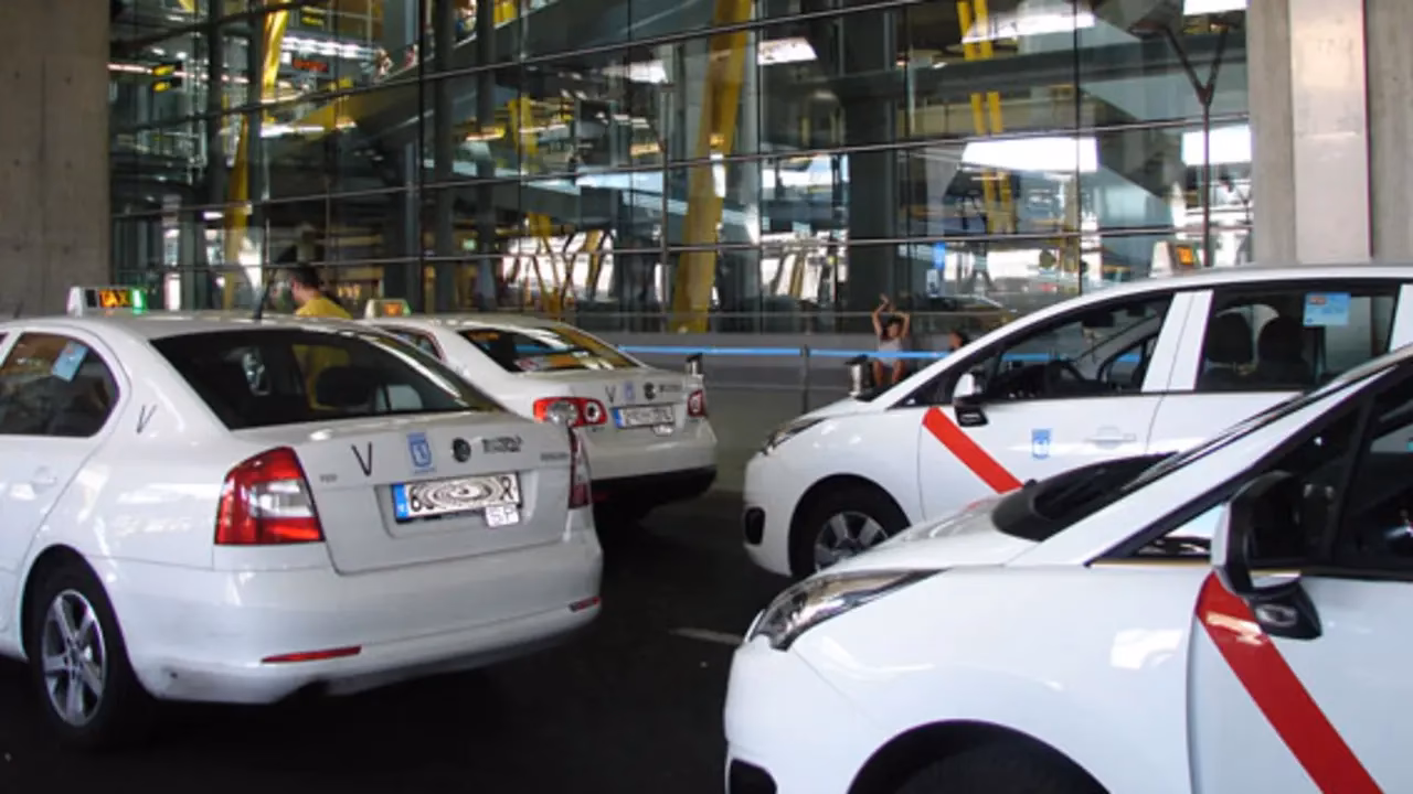 Where can I get a taxi in Barcelona?