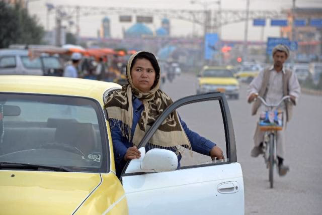Can Afghan women ride cabs without veils & burqas?