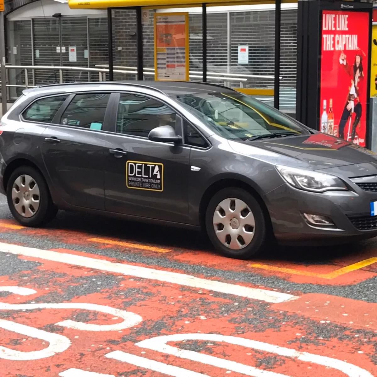 Is there a direct bus from Queen Square to Aintree University Hospital?