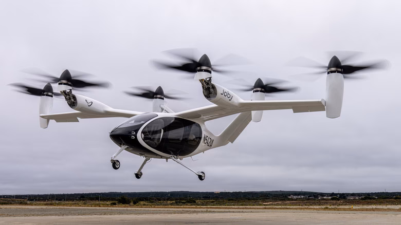 How much money does an air taxi make a year?