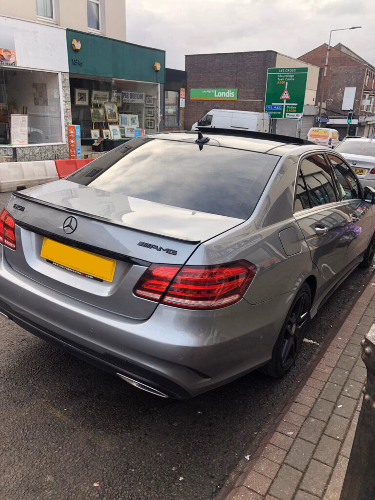 Where can I find a taxi in Stourbridge?