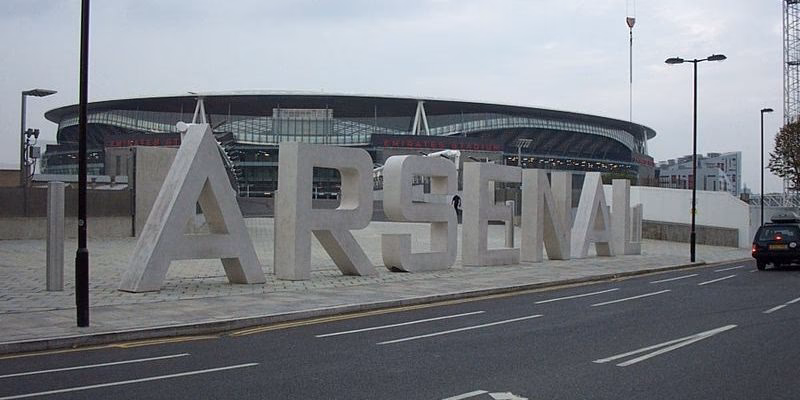 How do I get from Heathrow to Holloway Road?