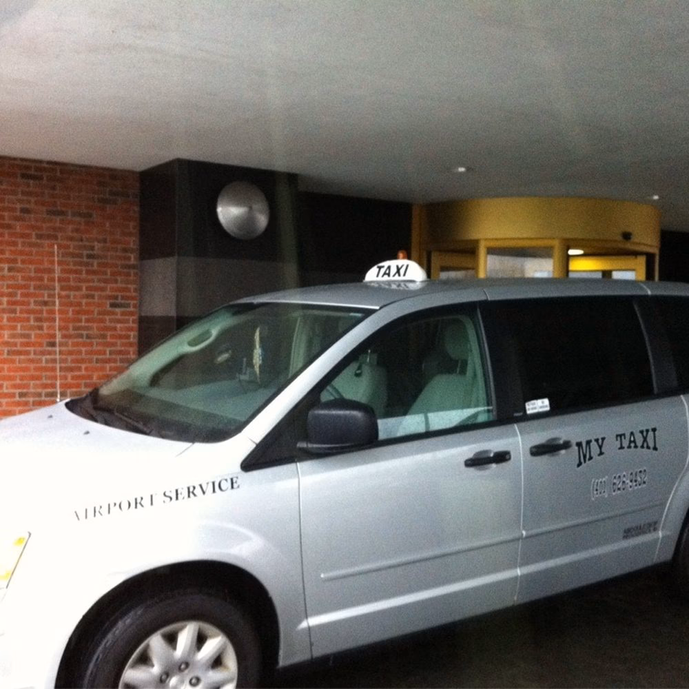 How much do taxi drivers make in Providence?