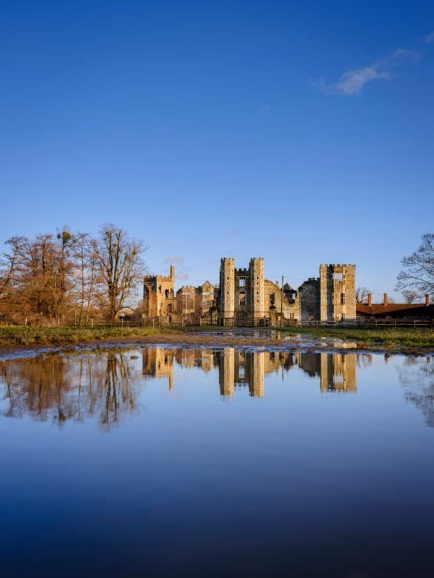 Who is Midhurst taxis?