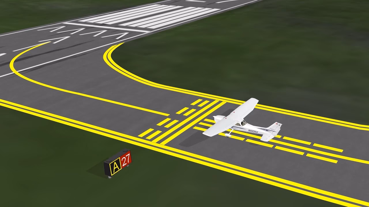 How wide should a taxiway be?