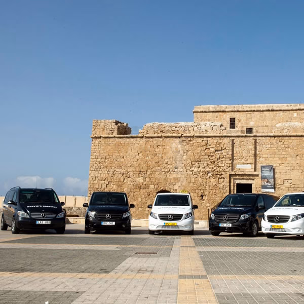Are there taxis in Paphos Cyprus?