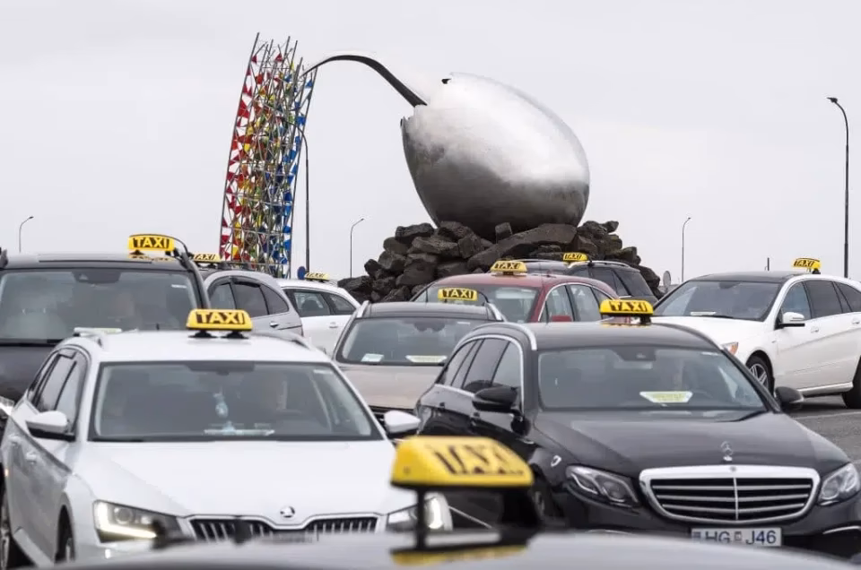 What is a horse riding tour in Akureyri?