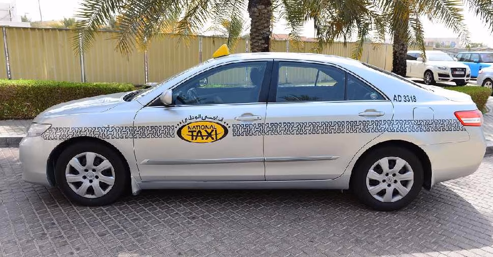 Does Air Arabia fly from Dubai to Abu Dhabi International Airport?