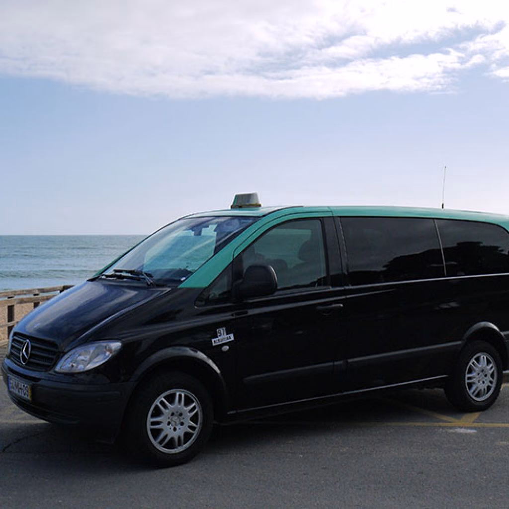 Qual é a missão da Taxis Albufeira?