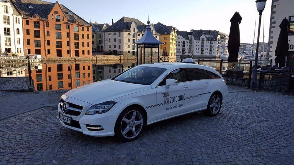 Is car rental available at Alesund Airport?