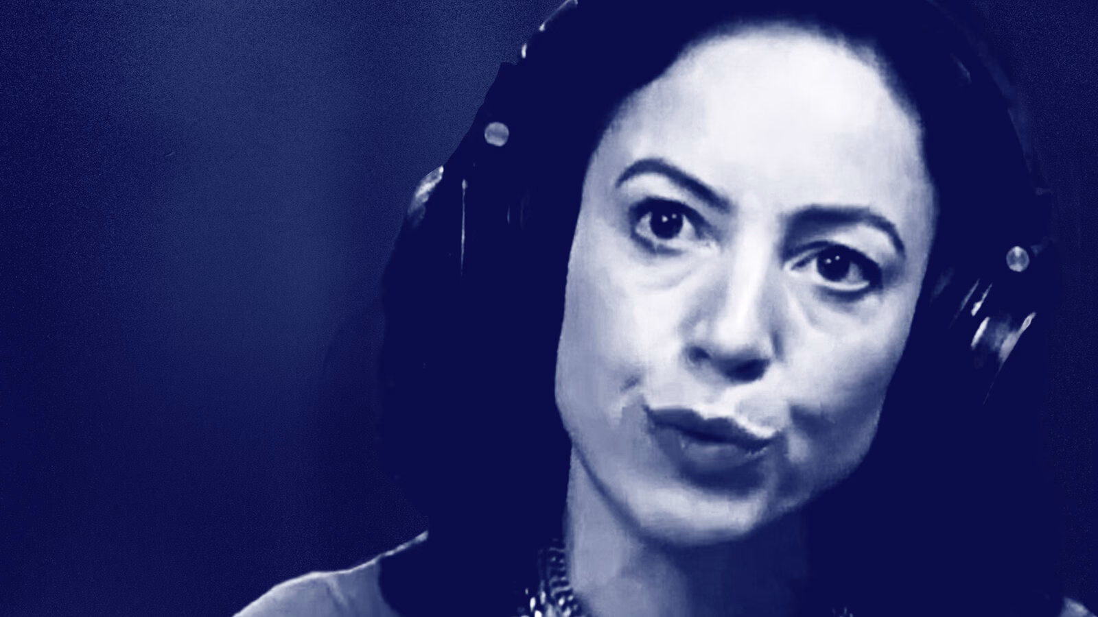 How many jobs does Alice Evans have?