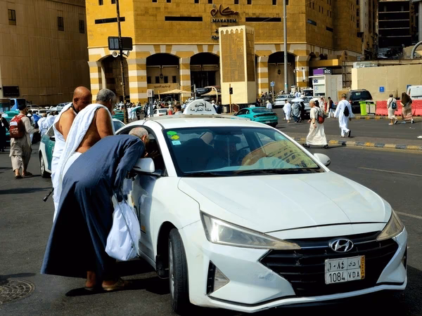 What is Umrah taxi?