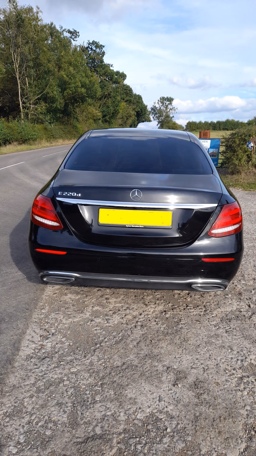 Where can I get a taxi to Gatwick Heathrow?