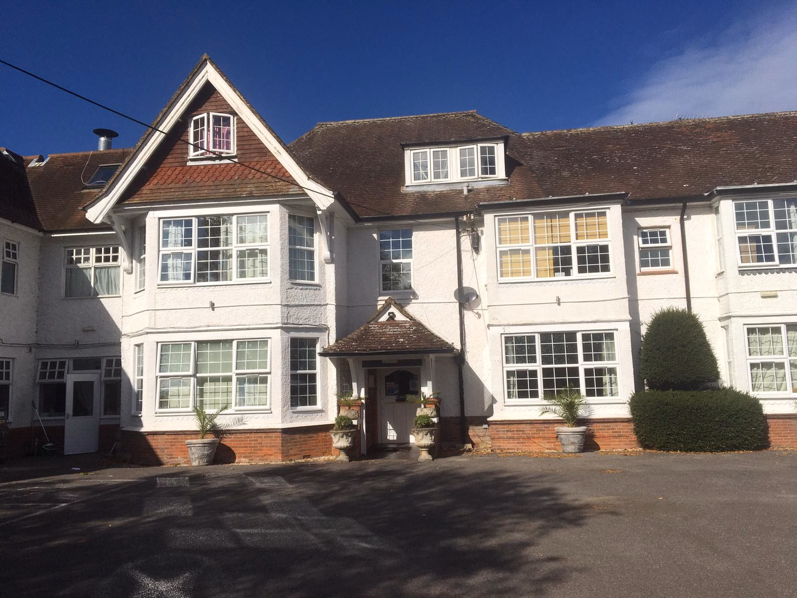 What is Bentley Lodge care home?