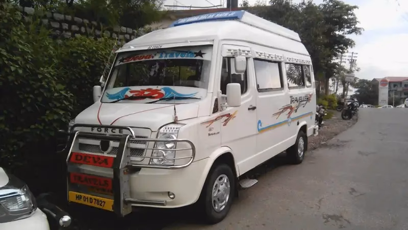 How far is Amb Andaura station from mcleod ganj?