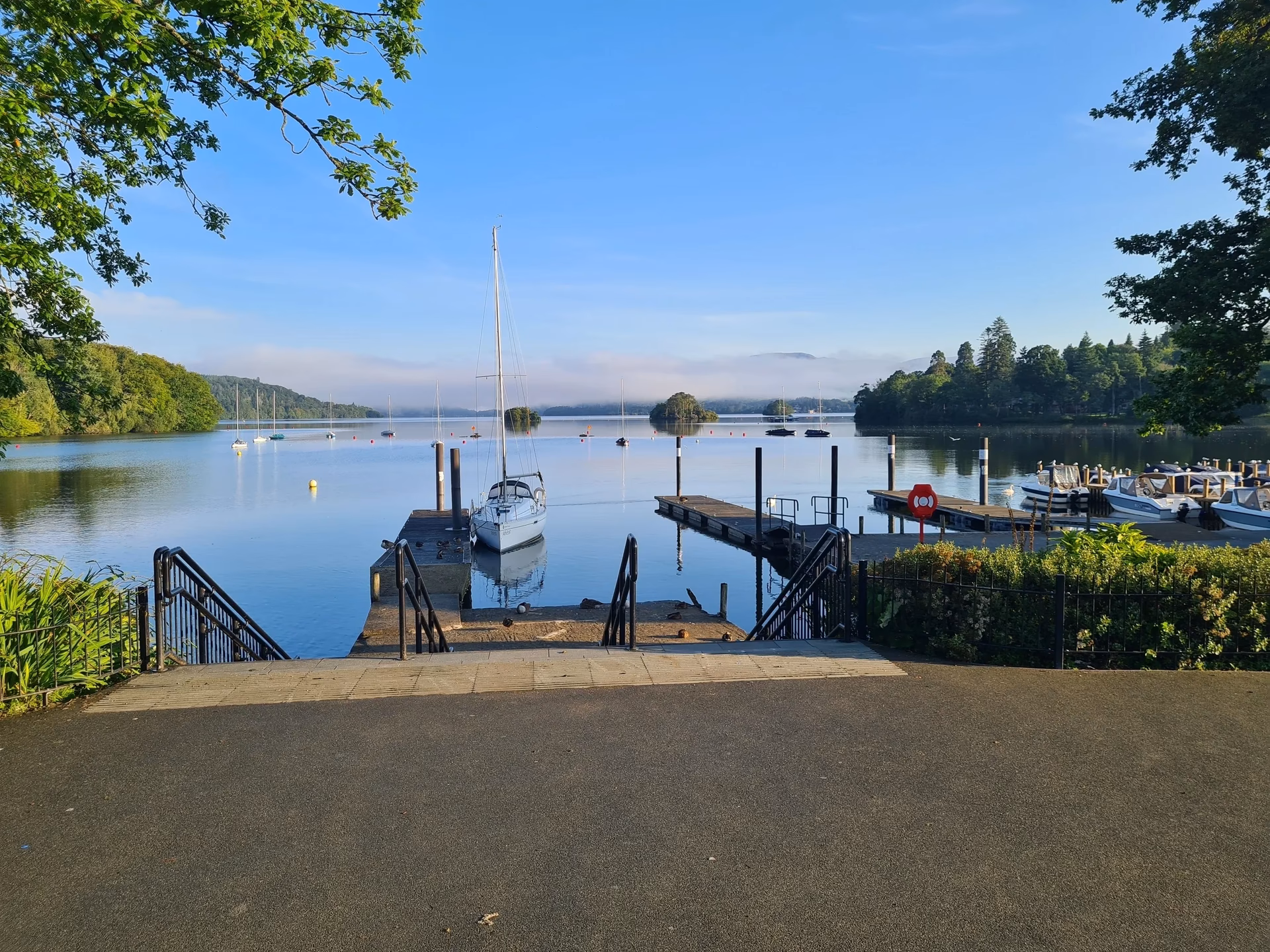How do I get from Windermere to Ambleside?