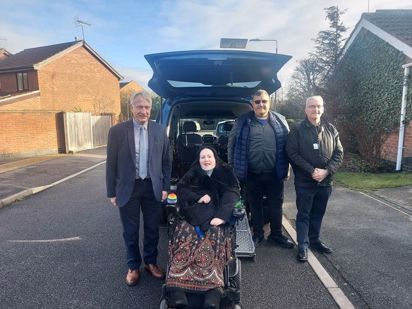 How do I contact ambervalley Council?