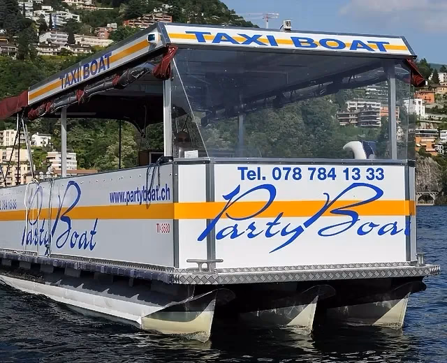 What is an Abra boat?