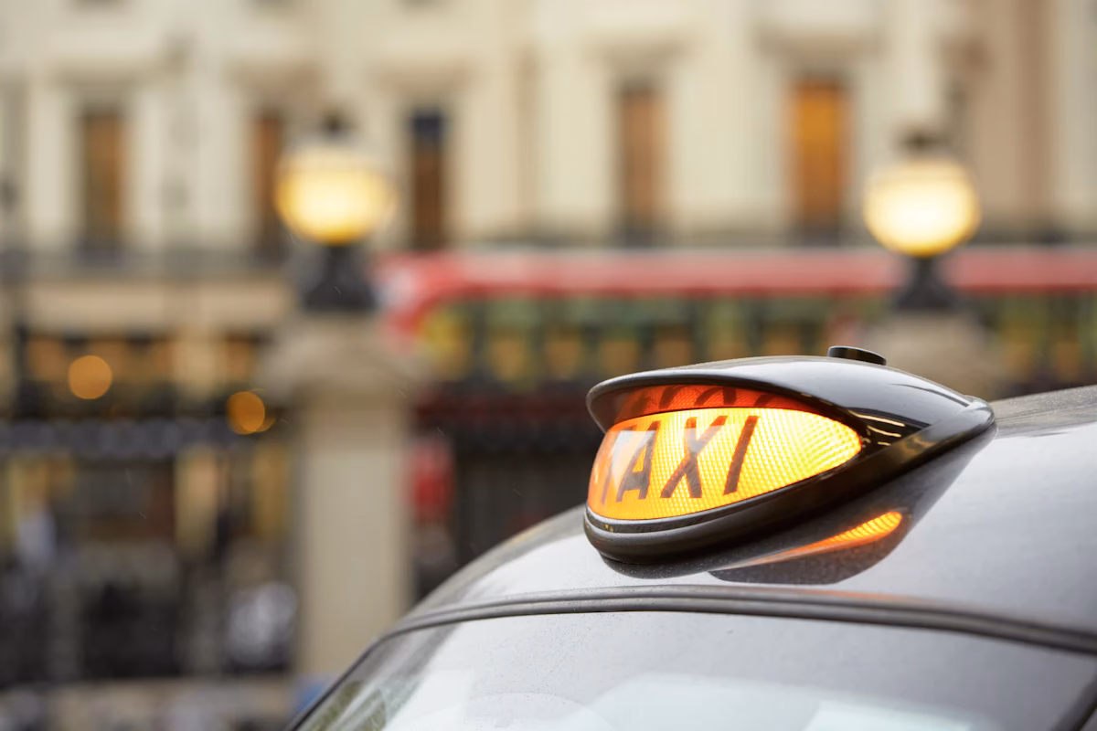 How do I get private hire taxi insurance?