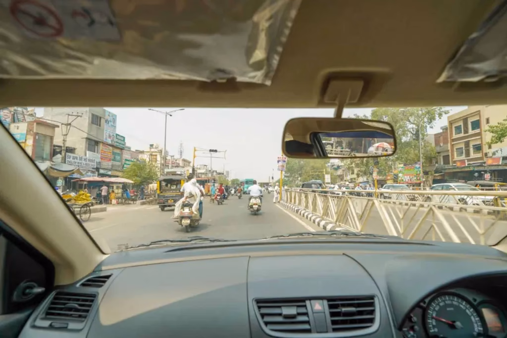 What time is a taxi to Lahore Open?