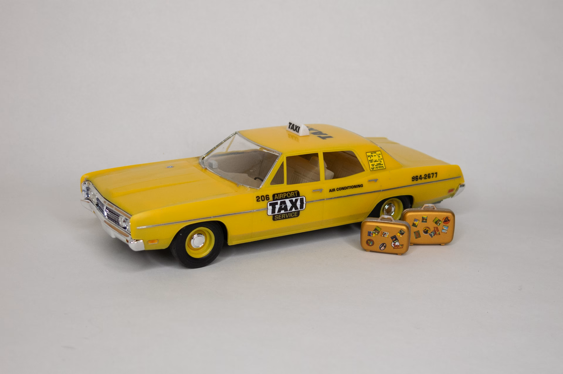 How many vehicles are available at Amt vehicle rental?