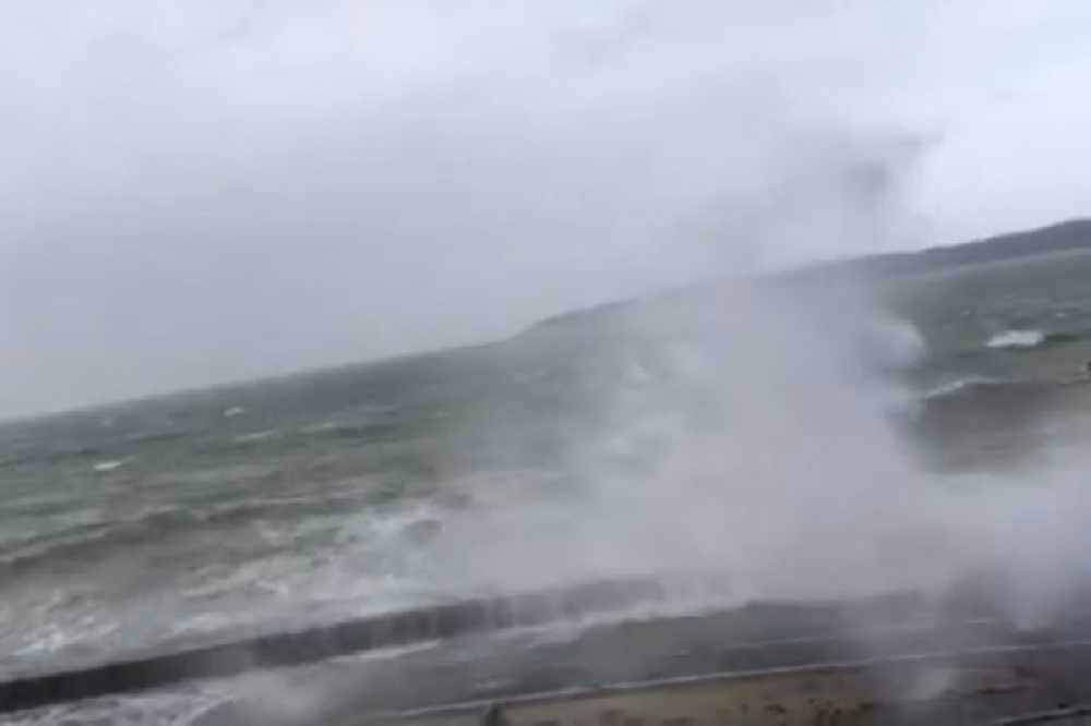 How many homes are still without power after storm Eunice?