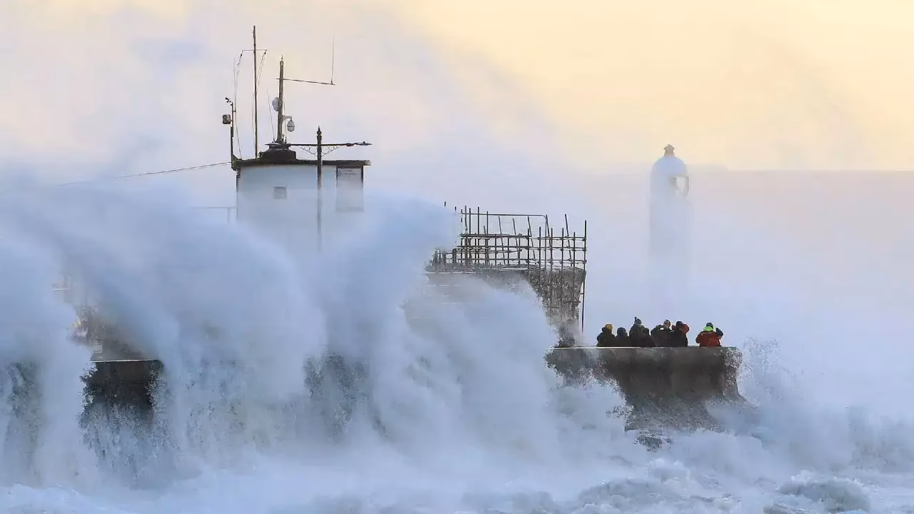 How many homes are still without power after storm Eunice?