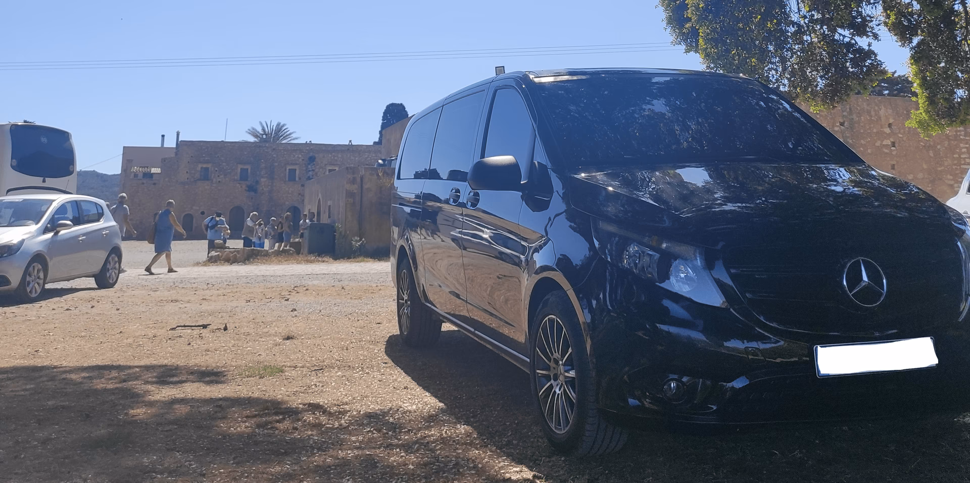 What is Heraklion airport taxi transfer?