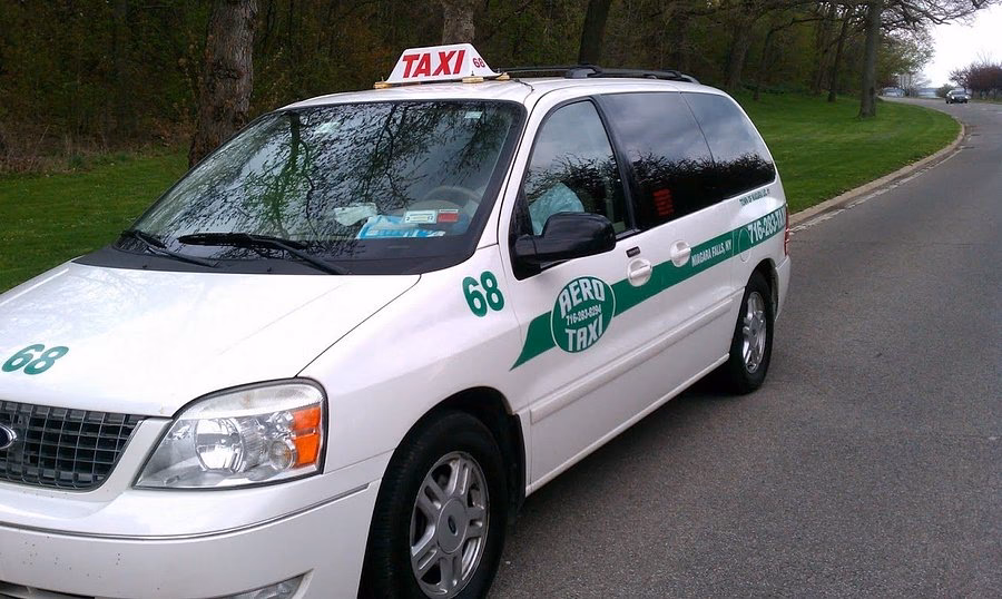 Does Aero taxis offer airport transfers?