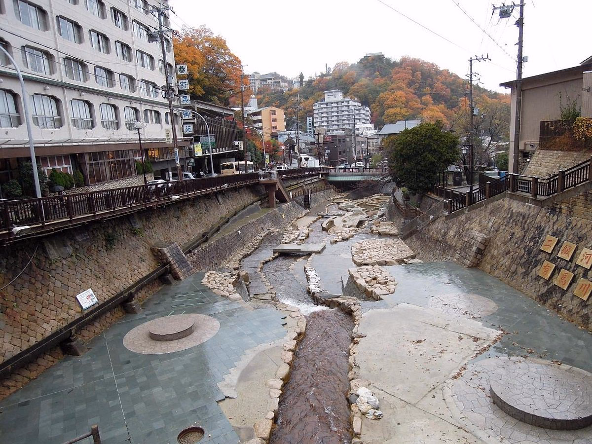 How much is a taxi from Osaka to Arima Onsen?