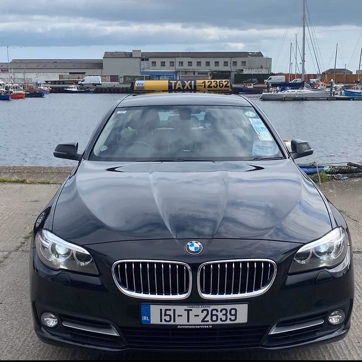 What services are available at Arklow airport?