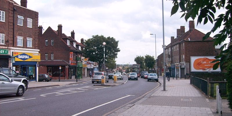What is the closest bus station to Arnos Grove?