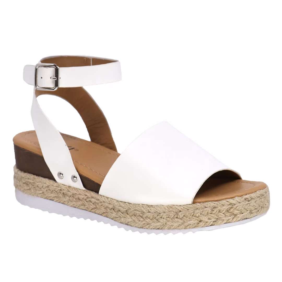 What are the features of Taxi Sandals for women?
