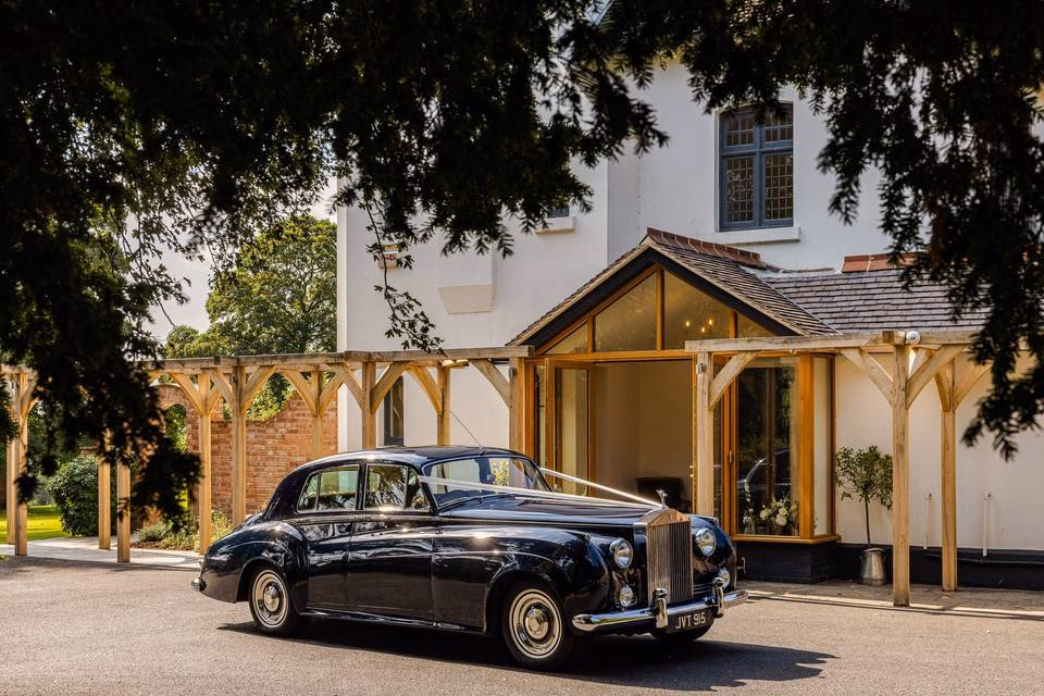 What is Ashton Lodge?