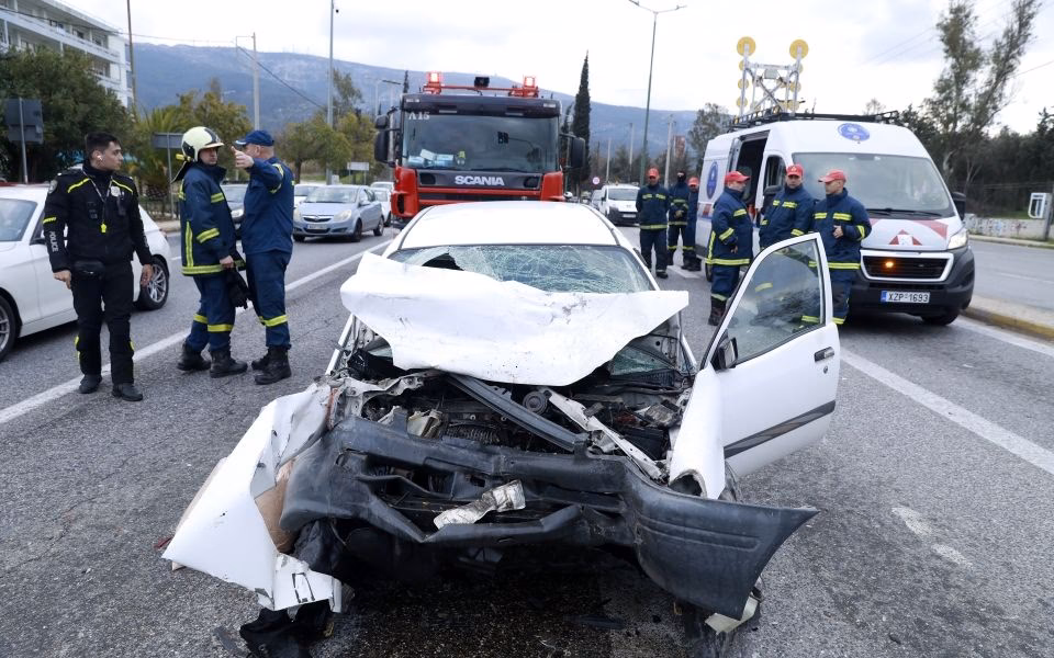 What happened on Thivon Avenue in Athens?