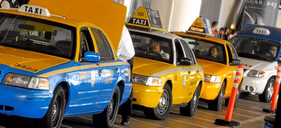 Can a taxi pick up at Los Angeles airport?