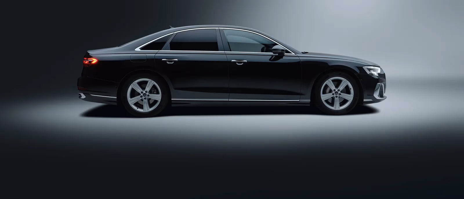 Does Sixt offer Audi car hire?